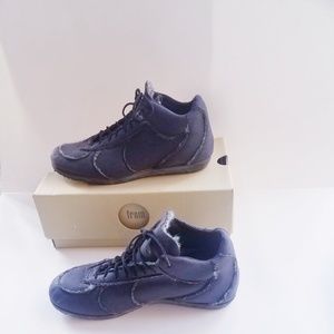 FROM Athletic Black Gray Fur LaceUp Sneakers Sz 7